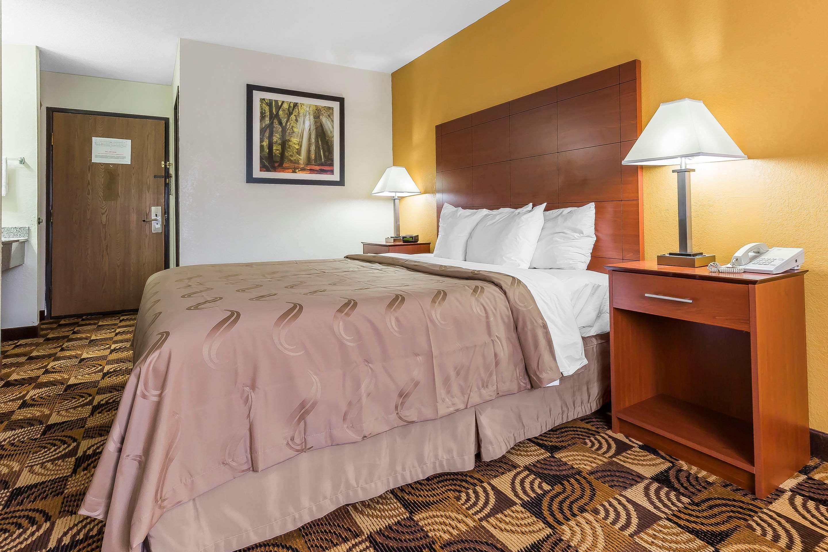 Quality Inn Sycamore - Dekalb Dış mekan fotoğraf